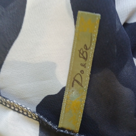 Do & Be sleeveless blouse - Picture 6 of 6